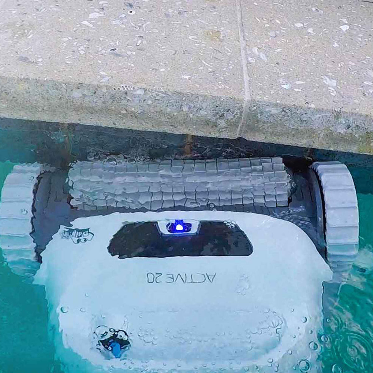 Dolphin Active 20 Powerful Pool Cleaning Performance